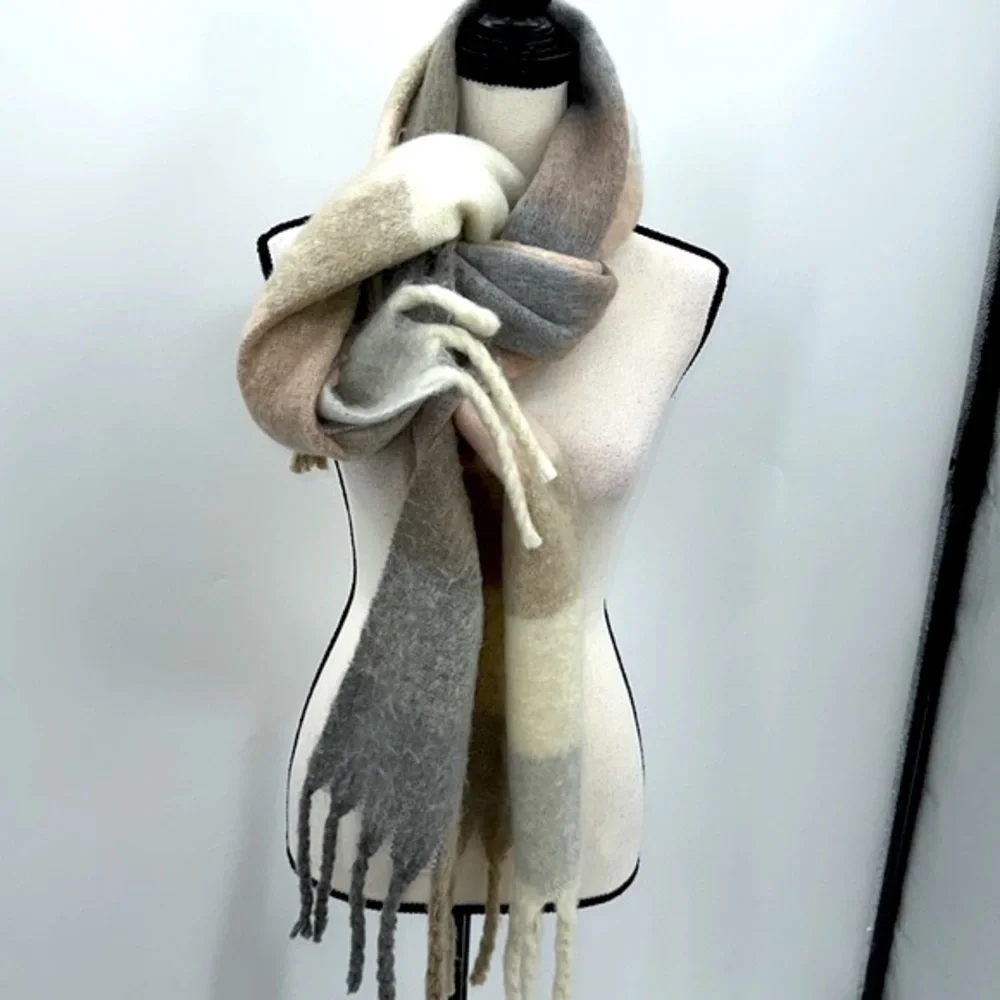 UEC Express Neutral colored plaid oversized scarf, cream, tan, pink